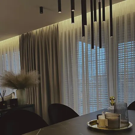Palm Luxury